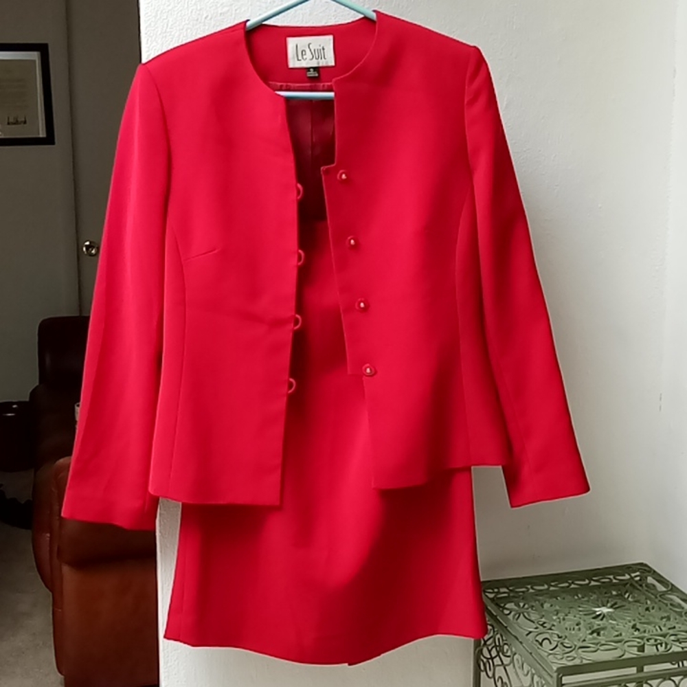 Le Suit Skirt Suit